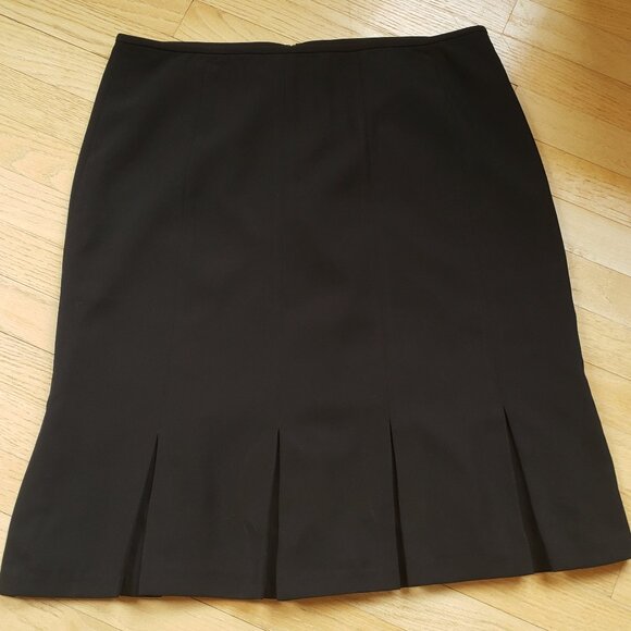 Kasper Separates Women's A-Line Pleated Skirt, Size: 14 - Picture 5 of 15